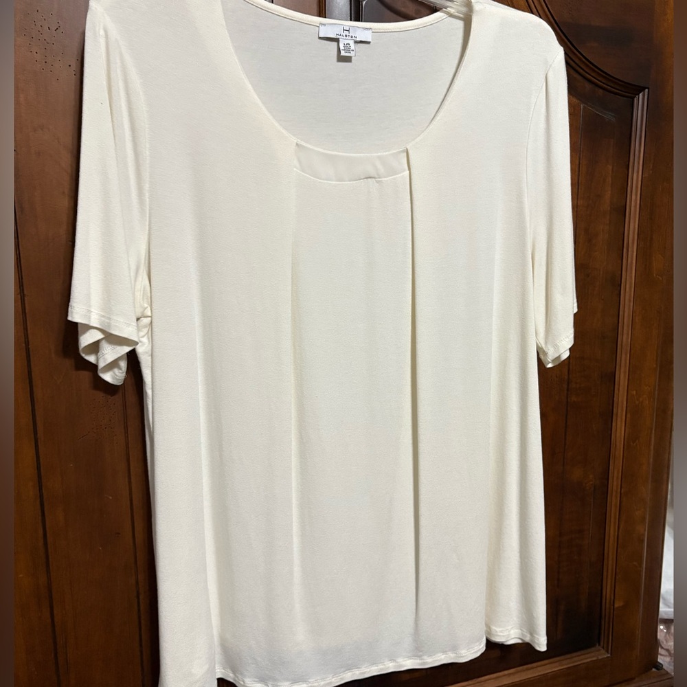 Gorgeous Halston top